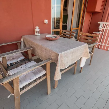 Forum Apartment *